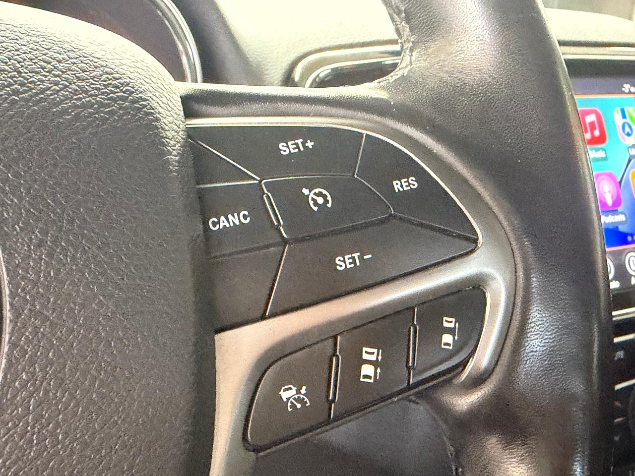 2019 Jeep Grand Cherokee Limited 4x4+Safety Group+Tow PKG+CLEAN CARFAX Photo5