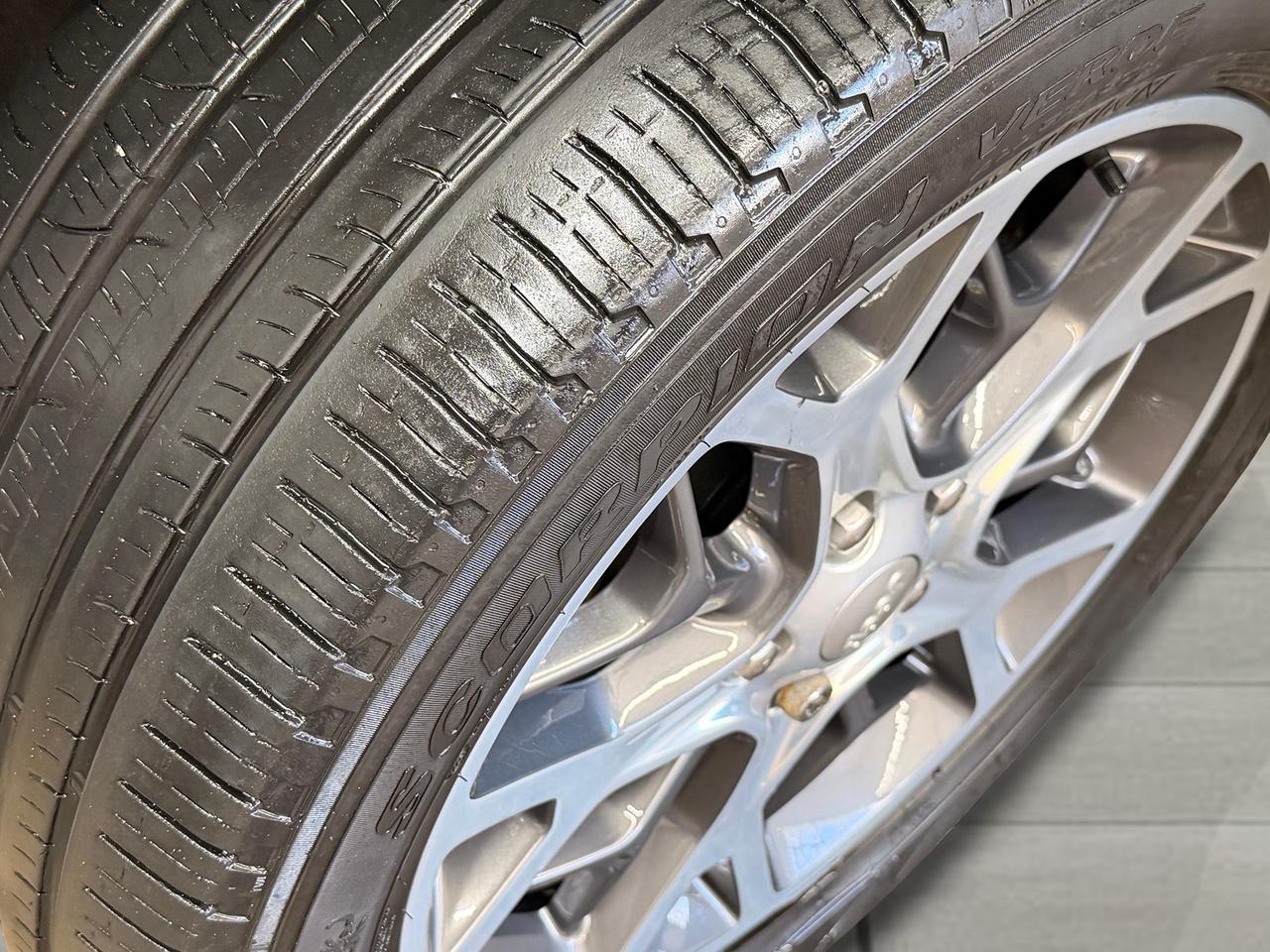 2019 Jeep Grand Cherokee Limited 4x4+Safety Group+Tow PKG+CLEAN CARFAX Photo82