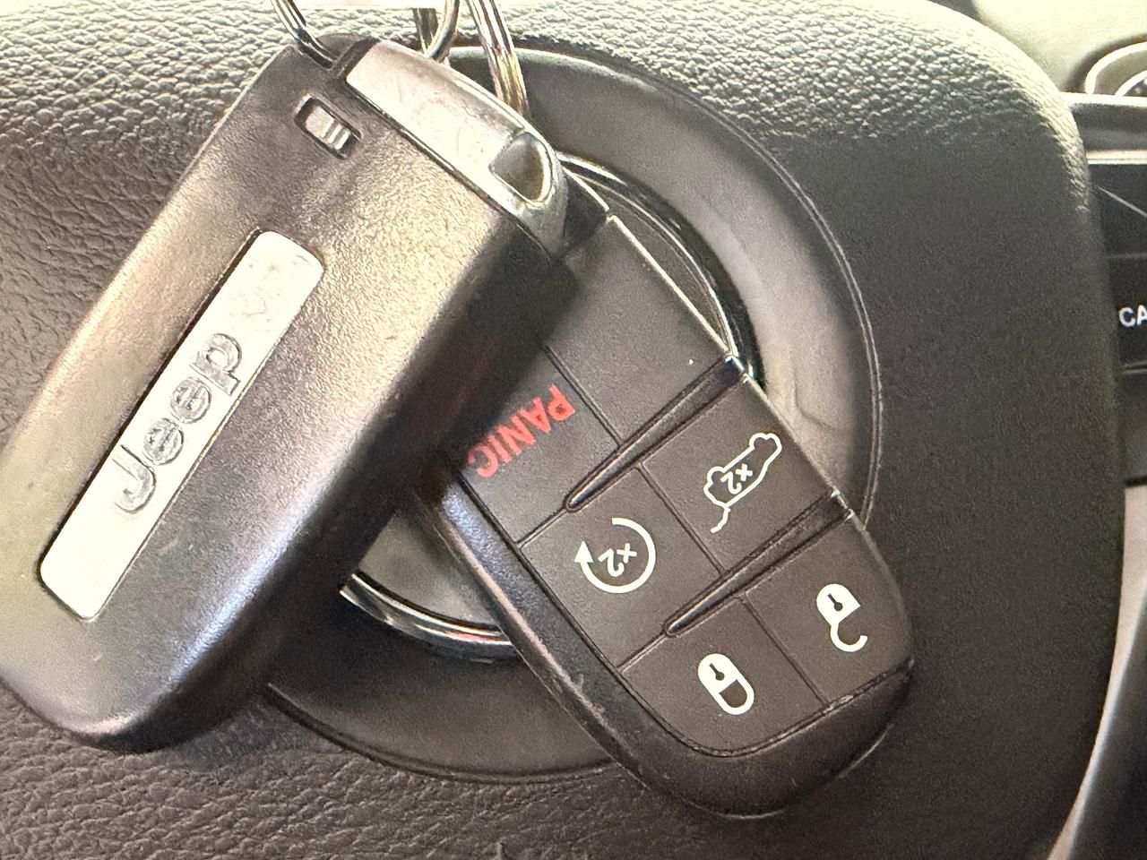 2019 Jeep Grand Cherokee Limited 4x4+Safety Group+Tow PKG+CLEAN CARFAX Photo90