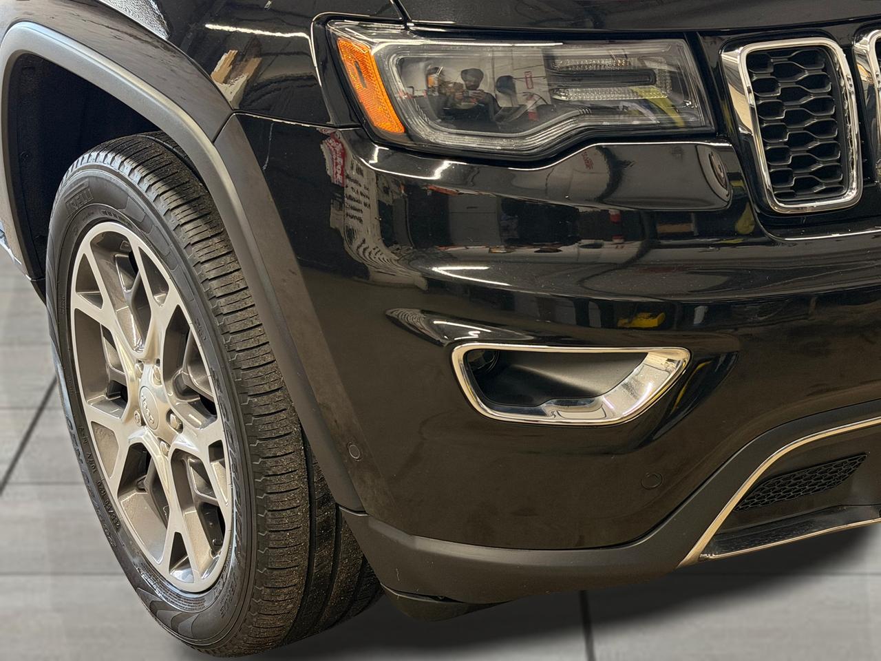 2019 Jeep Grand Cherokee Limited 4x4+Safety Group+Tow PKG+CLEAN CARFAX Photo