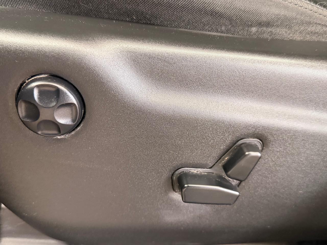 2019 Jeep Grand Cherokee Limited 4x4+Safety Group+Tow PKG+CLEAN CARFAX Photo