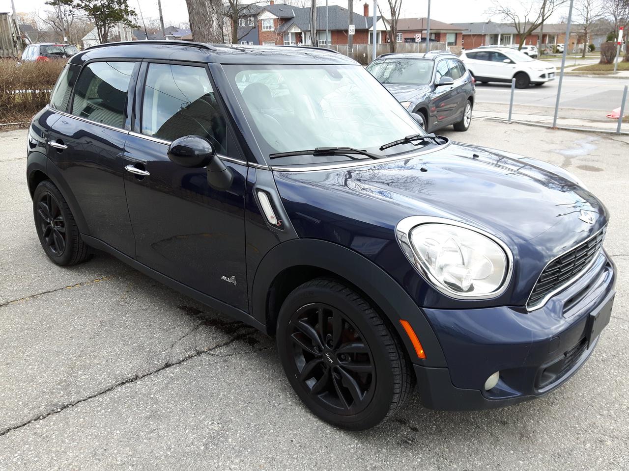 2013 MINI Cooper Countryman S ALL4 Photo2