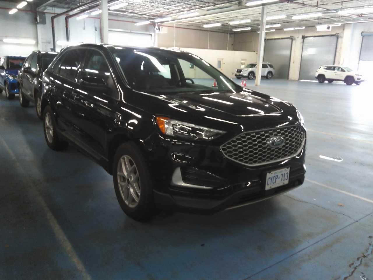 2023 Ford Edge SEL Photo