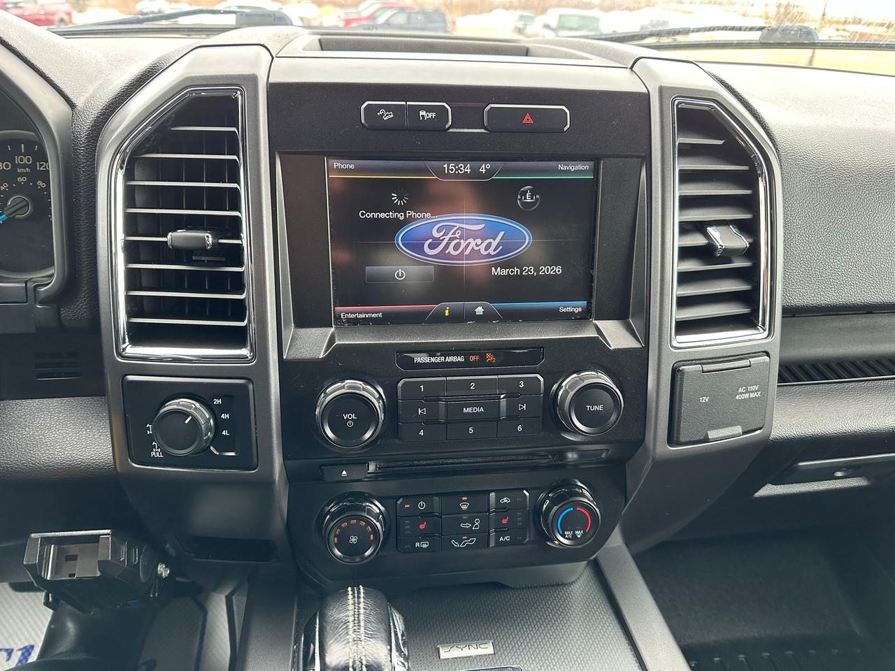 2015 Ford F-150 XLT Photo5