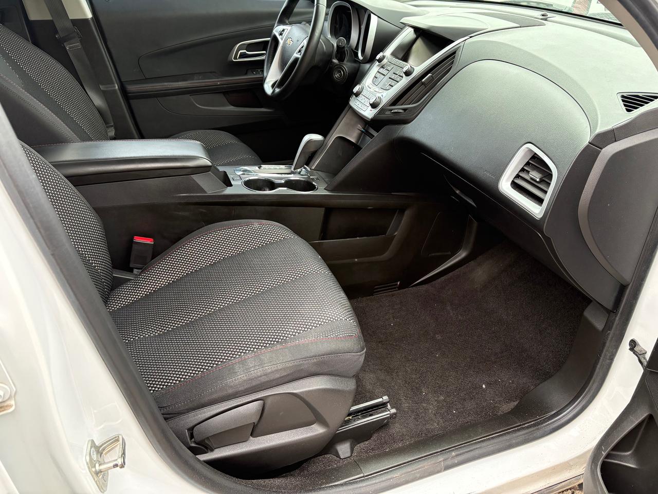 2015 Chevrolet Equinox LT Photo