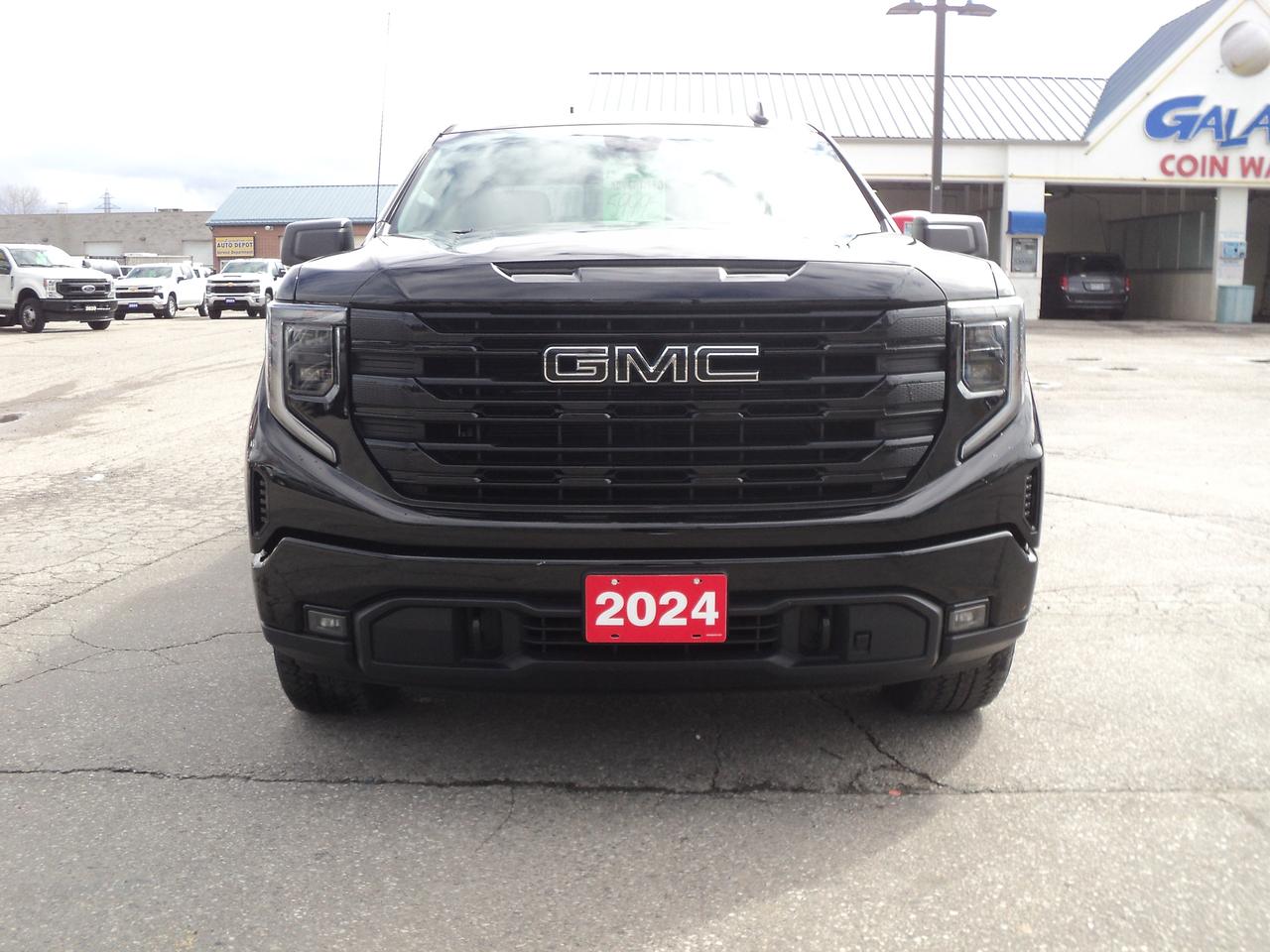 2024 GMC Sierra 1500 Elevation CrewCab X31 4WD 3.0L6cylDiesel 6'7"Box Photo2