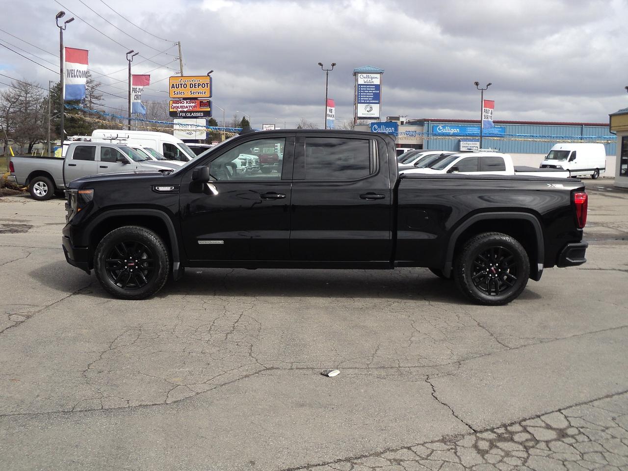 2024 GMC Sierra 1500 Elevation CrewCab X31 4WD 3.0L6cylDiesel 6'7"Box Photo