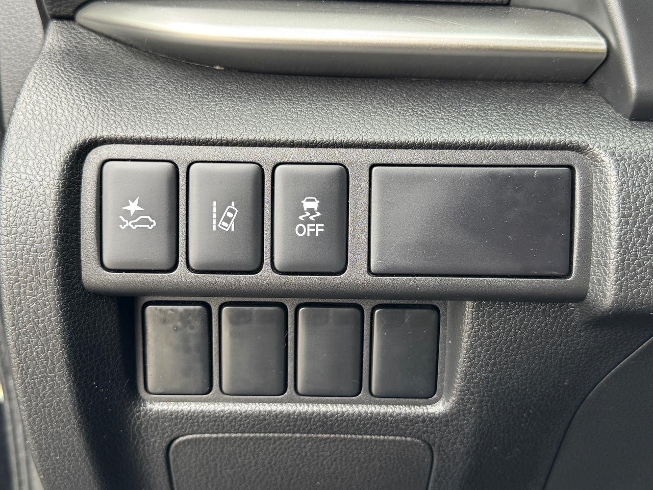 2018 Mitsubishi Eclipse Cross SE S-AWD+Adaptive Cruise+CLEAN CARFAX Photo