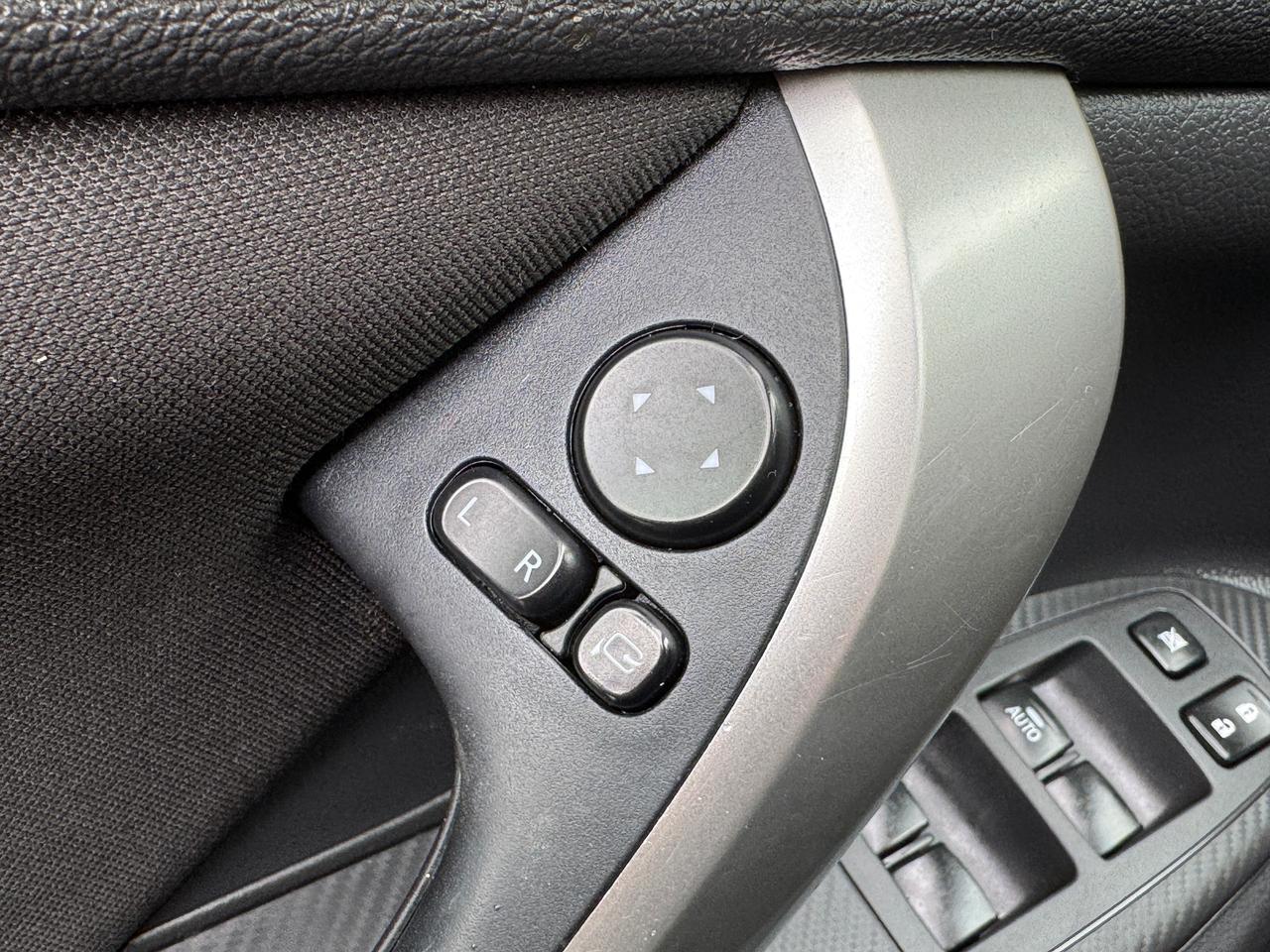 2018 Mitsubishi Eclipse Cross SE S-AWD+Adaptive Cruise+CLEAN CARFAX Photo