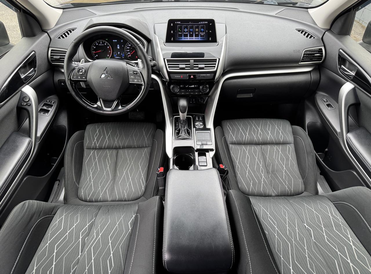 2018 Mitsubishi Eclipse Cross SE S-AWD+Adaptive Cruise+CLEAN CARFAX Photo