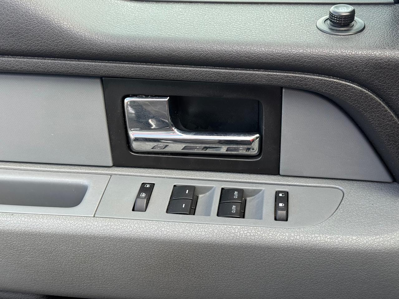 2014 Ford F-150 XL **ONE OWNER**CLEAN CARFAX** Photo