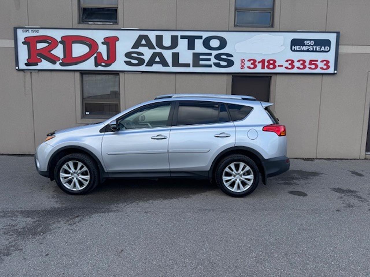 2015 Toyota RAV4 AWD 4dr Limited ACCIDENT FREE Photo