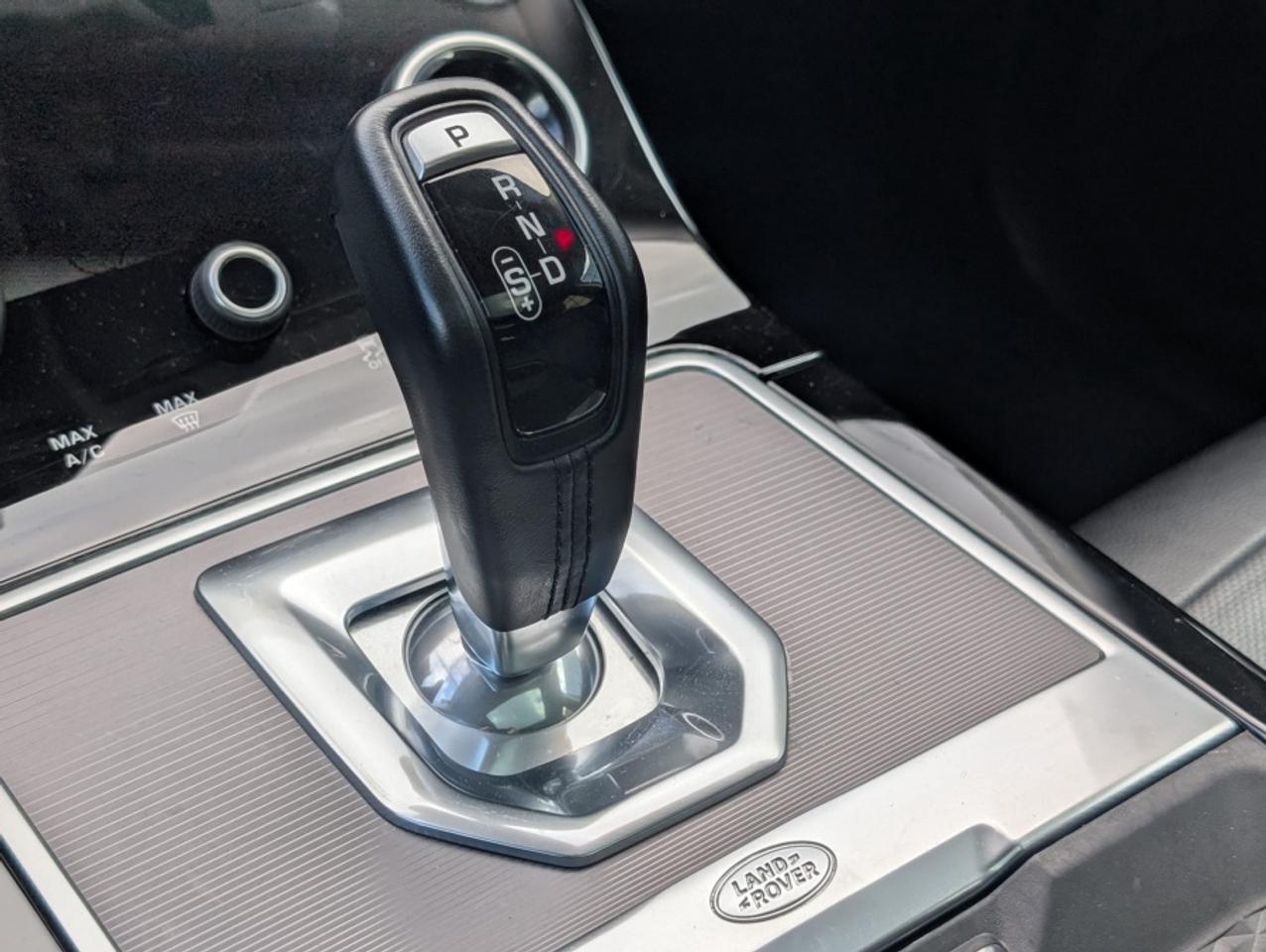 2020 Land Rover Evoque S * FULL DEALER SERVICE RECORDS * PANO SUNROOF - Photo #20