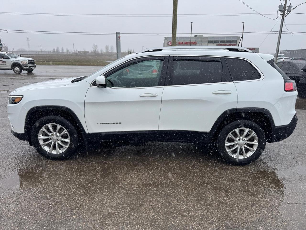 2019 Jeep Cherokee North, 4X4, WELL MAINTAINED, ONE OWNER, CERTIFIED Photo