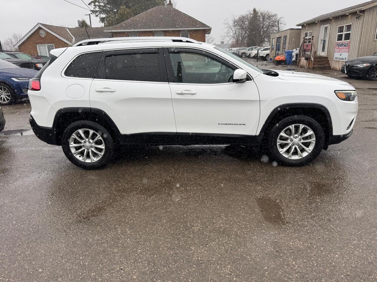 2019 Jeep Cherokee North, 4X4, WELL MAINTAINED, ONE OWNER, CERTIFIED Photo