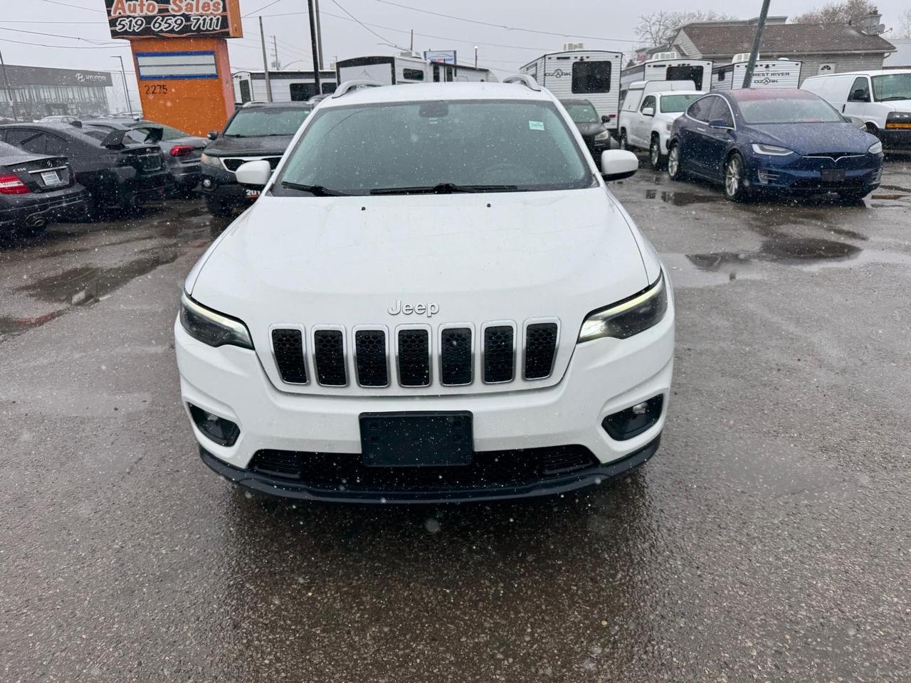2019 Jeep Cherokee North, 4X4, WELL MAINTAINED, ONE OWNER, CERTIFIED Photo