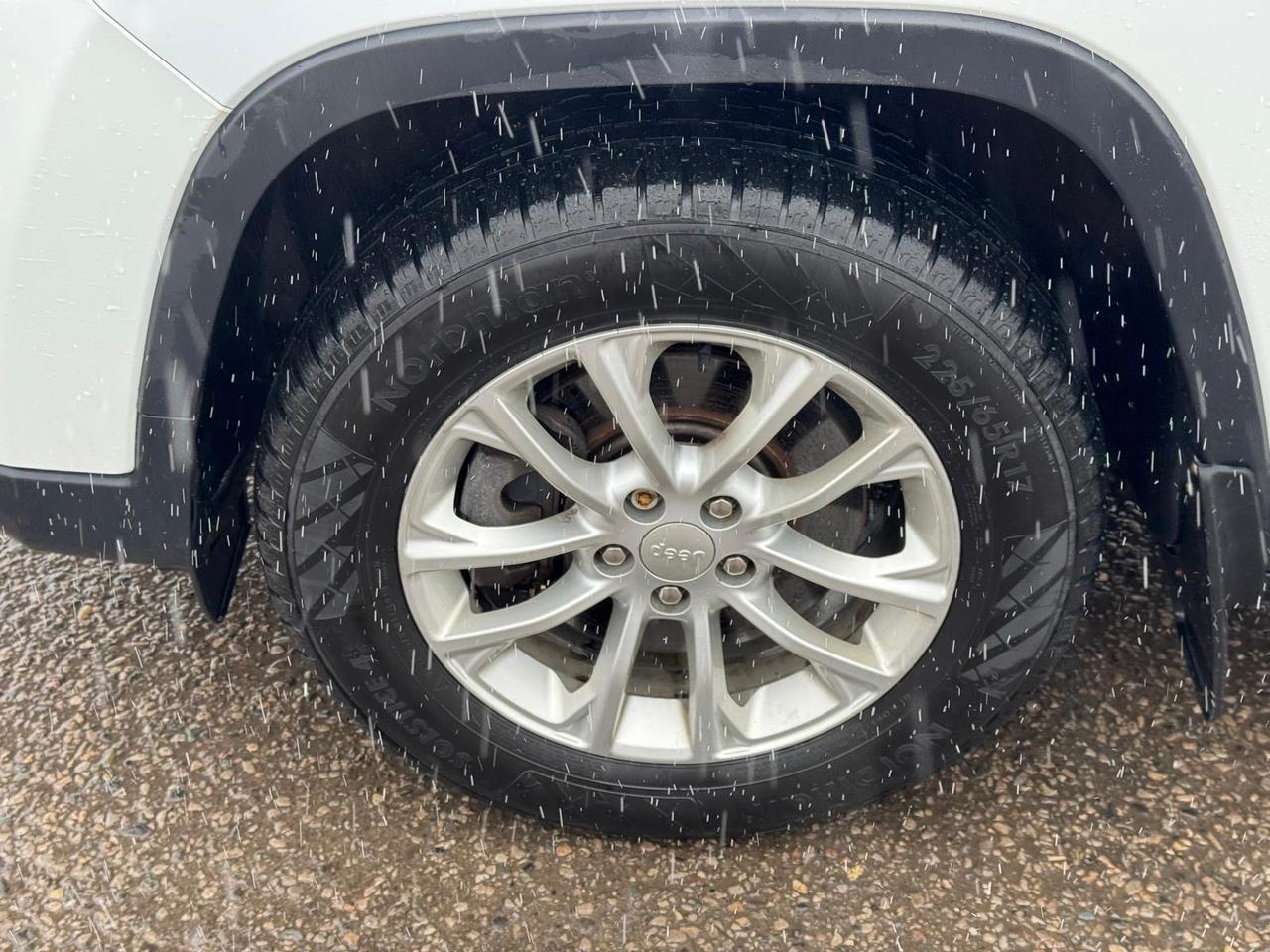 2019 Jeep Cherokee North, 4X4, WELL MAINTAINED, ONE OWNER, CERTIFIED Photo