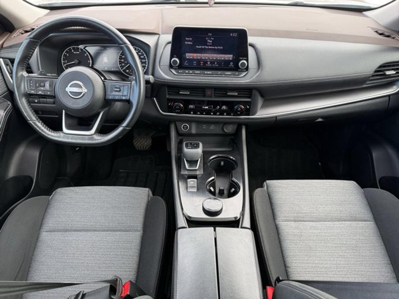 2023 Nissan Rogue SV MOONROOF - Photo #13