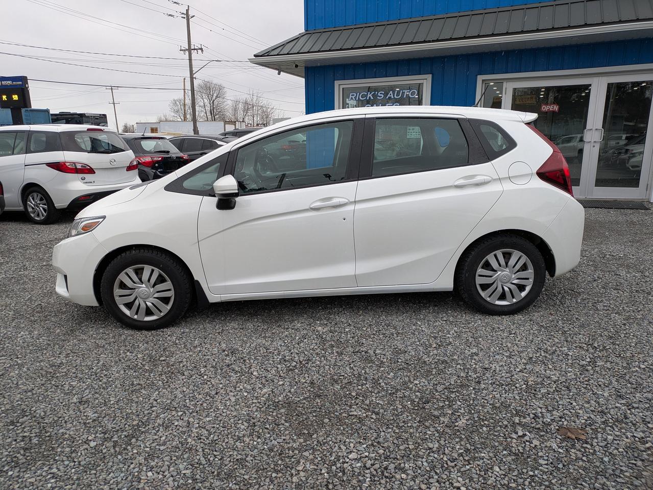 2015 Honda Fit 5dr HB CVT LX Photo1