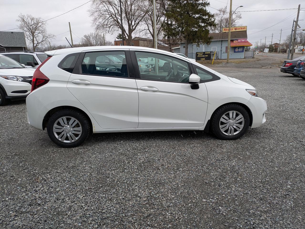 2015 Honda Fit 5dr HB CVT LX Photo
