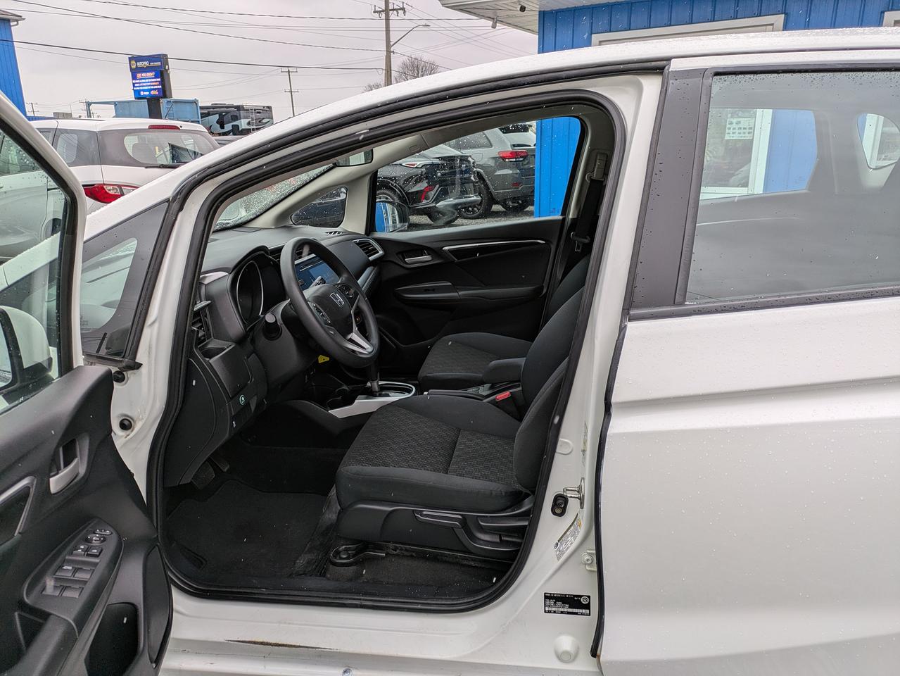 2015 Honda Fit 5dr HB CVT LX Photo