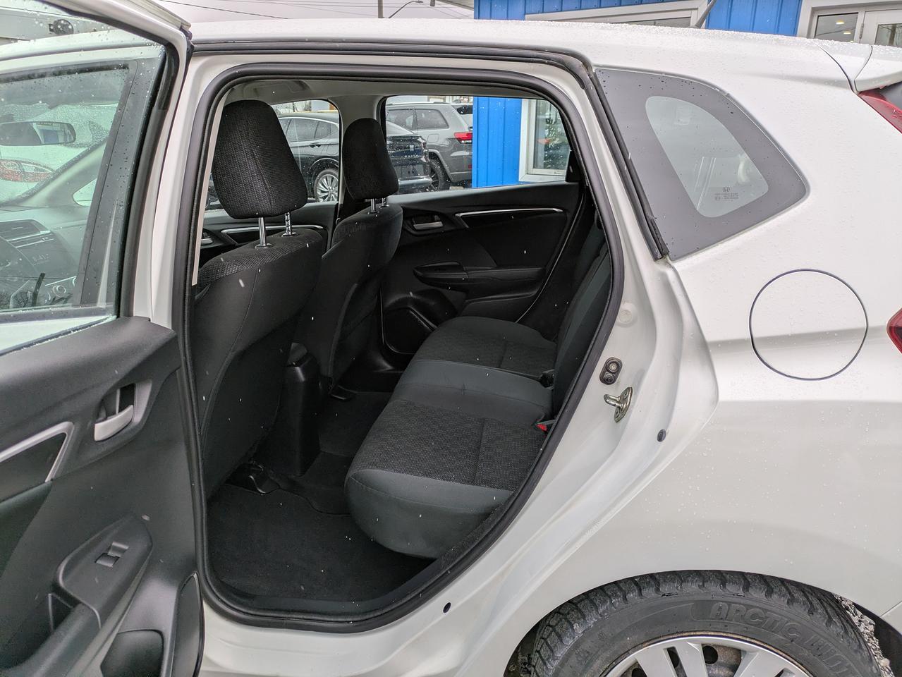 2015 Honda Fit 5dr HB CVT LX Photo