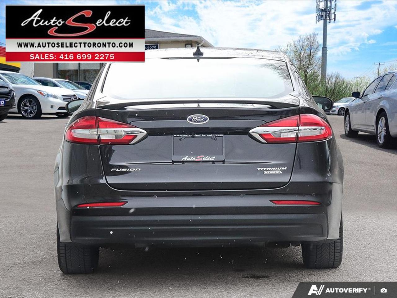 2020 Ford Fusion Hybrid Titanium **Hybrid** Leather - Sunroof - Carplay - Clean CP Photo4