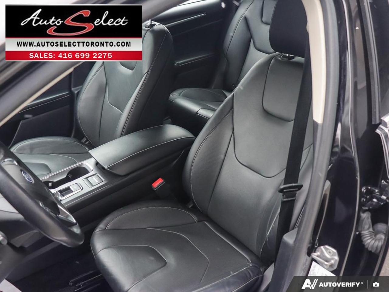2020 Ford Fusion Hybrid Titanium **Hybrid** Leather - Sunroof - Carplay - Clean CP Photo