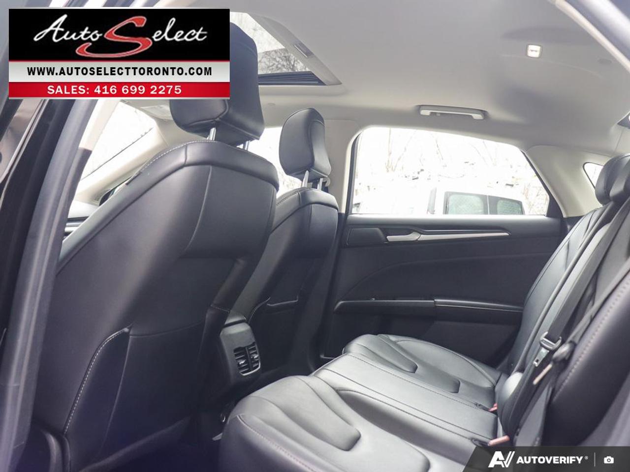 2020 Ford Fusion Hybrid Titanium **Hybrid** Leather - Sunroof - Carplay - Clean CP Photo