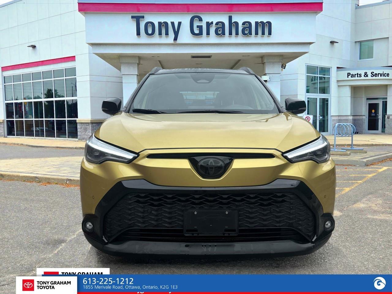 2023 Toyota Corolla Cross Hybrid XSE Photo4