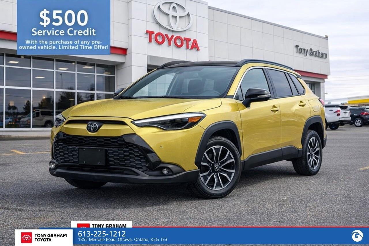 2023 Toyota Corolla Cross Hybrid XSE Photo0