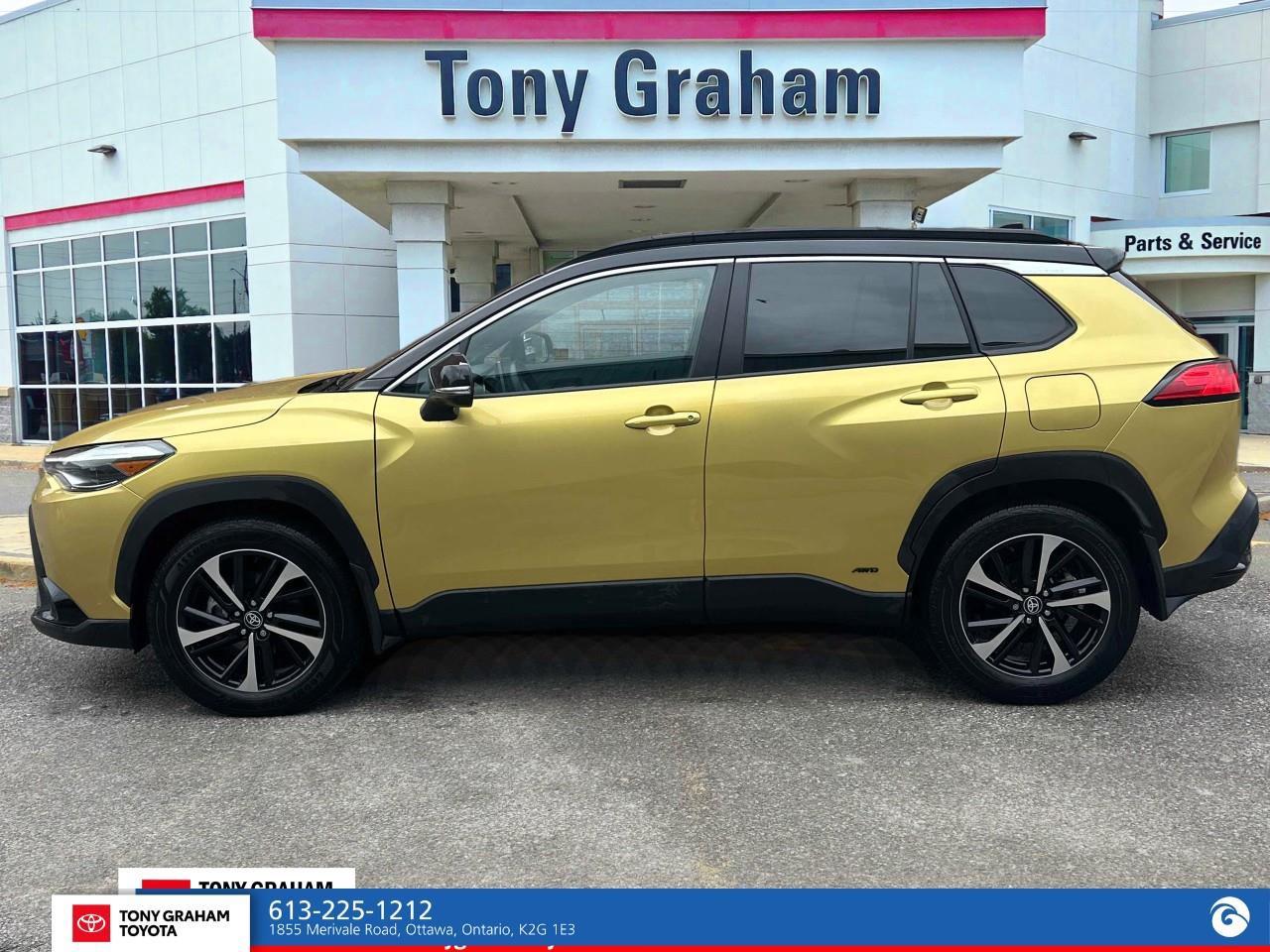 2023 Toyota Corolla Cross Hybrid XSE Photo