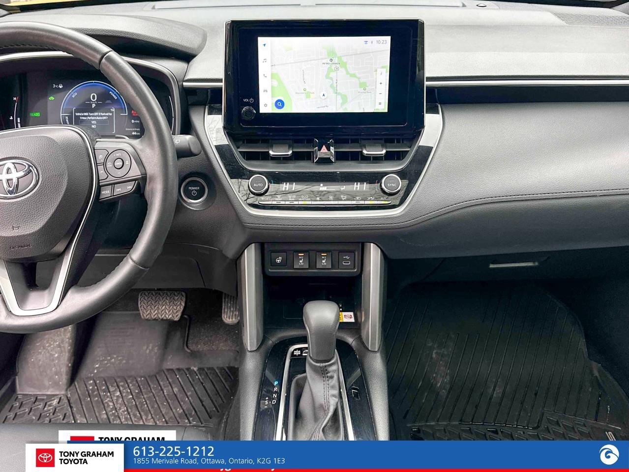 2023 Toyota Corolla Cross Hybrid XSE Photo