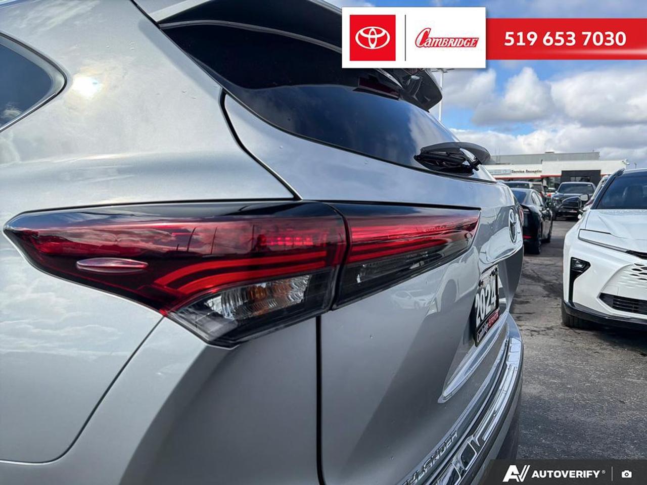 2024 Toyota Highlander LIMITED  Photo