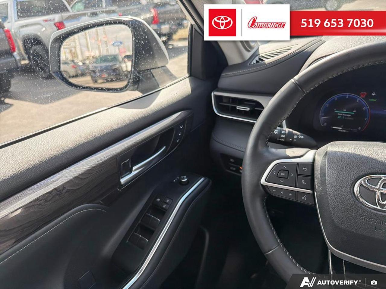 2024 Toyota Highlander LIMITED  Photo