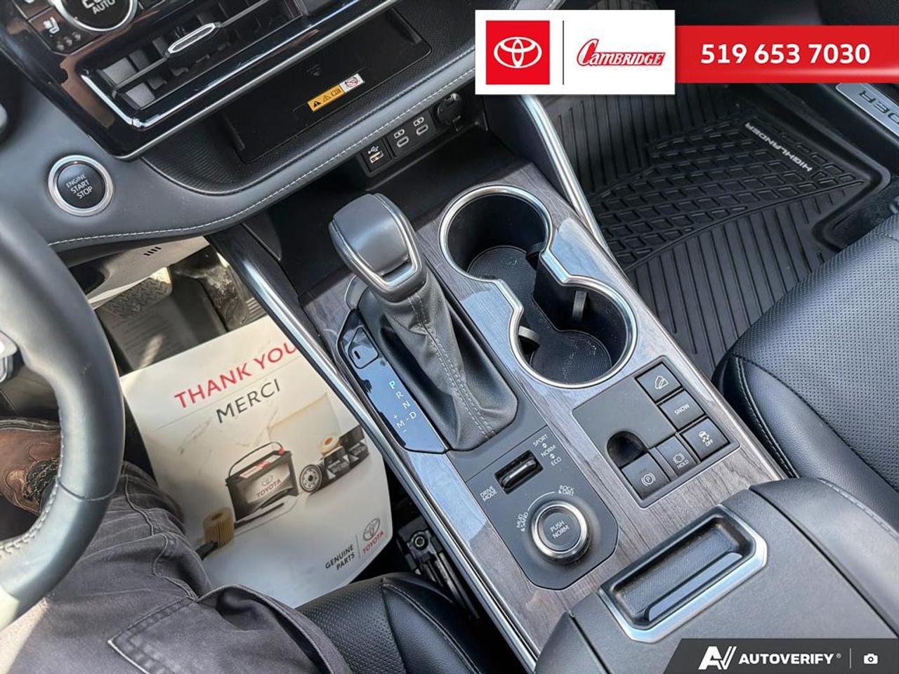 2024 Toyota Highlander LIMITED  Photo