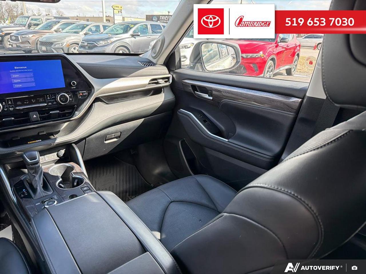 2024 Toyota Highlander LIMITED  Photo