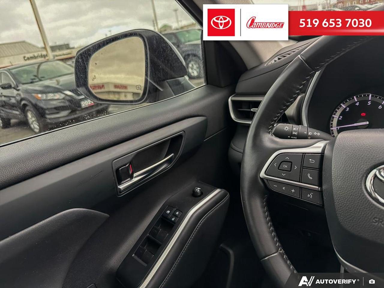 2022 Toyota Highlander XLE Photo