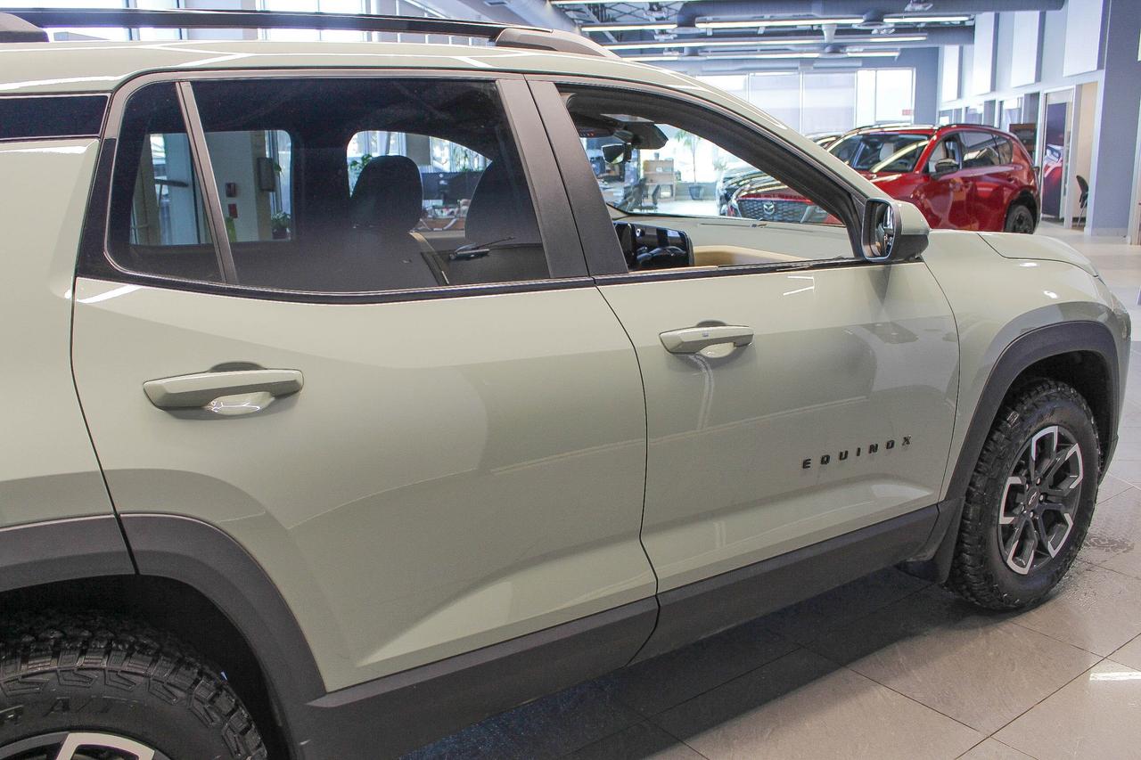 2025 Chevrolet Equinox ACTIV HEATED/VENTILATED FRONT SEATS - WIRELESS CHARGER - APPLE CARPLAY AND ANDROID AUTO Photo