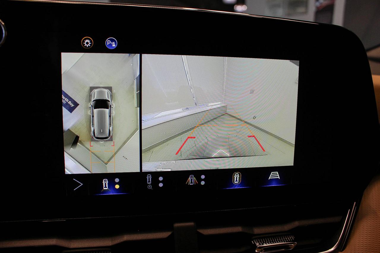 2025 Chevrolet Equinox ACTIV HEATED/VENTILATED FRONT SEATS - WIRELESS CHARGER - APPLE CARPLAY AND ANDROID AUTO Photo