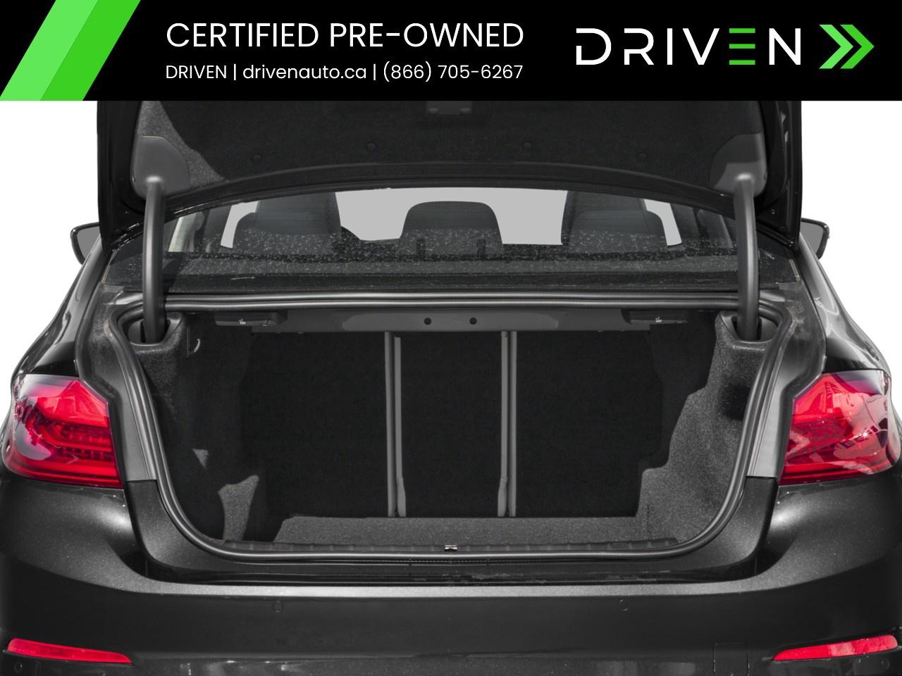 2018 BMW 5 Series 530i xDrive Sedan Photo