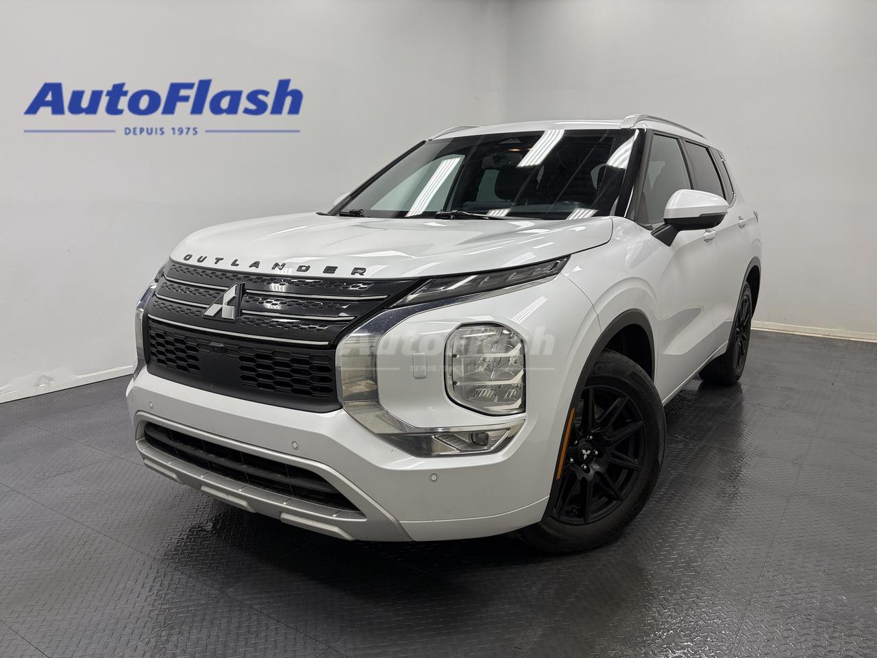 +Affichage t&ecirc;te haute / Heads up display (HUD) 
+Apple Carplay 
+Bluetooth 
+Cam&eacute;ra de recul / Backup camera 
+Commandes de radio au volant / Steering wheel audio controls 
+D&eacute;marrage &agrave; bouton / Push button start 
+Hayon &eacute;lectrique / Electric hatch 
+Si&egrave;ges en cuir / Leather interior 
+Changements de vitesses au volant / Paddle shifters 
+R&eacute;gulateur de vitesse  / Cruise control 
+R&eacute;gulateur de vitesse adaptatif / Adaptive cruise control 
+Si&egrave;ges chauffants / Heated seats 
+Syst&egrave;me dassistance stationnement / Park assist system 
+Syst&egrave;me de navigation / Navigation system 
+Surveillance des angles morts / Blind spot monitoring 
+Toit a vision panoramique / Panoramic sunroof 
+Volant chauffant / Heated Steering wheel
+Un seul propri&eacute;taire / One owner
+Aucun Accident /  No accidents
+V&eacute;rifi&eacute; par Carfax / Carfax verified
+Kilom&eacute;trage certifi&eacute; / Certified kilometers
+Historique dentretien / Maintenance history
+Protection m&eacute;canique disponible / Mechanical protection available



Visitez notre page Google pour voir tous les commentaires positifs que nos clients nous laissent.
 
Financement rapide et facile, 1ere, 2e et 3e chances au cr&eacute;dit, approbation en 30 minutes, taux dacceptation tr&egrave;s &eacute;lev&eacute;. 

Essayez notre demande de cr&eacute;dit s&eacute;curis&eacute; en ligne, sans obligation! 

Nous sommes les sp&eacute;cialistes des autos, fourgonnettes, VUS, 4x4, et les camions l&eacute;gers jusqu&agrave; une tonne. 

*Seulement le nettoyage de base du v&eacute;hicule, fait par un sous-traitant, est inclus. Pour un perfectionnement de lesth&eacute;tique int&eacute;rieur/ext&eacute;rieur, dont une d&eacute;contamination de la peinture, des retouches de peinture, faites par nos experts en esth&eacute;tique, une somme de 249$ sera ajout&eacute;e &agrave; votre facture. Aussi disponible, loption dimmatriculer la voiture sur place, qui vous permet d&eacute;pargner du temps et le co&ucirc;t de 25$ du transit temporaire.

*AutoFlash se r&eacute;serve le droit de refuser un paiement en comptant. 

*************

Since 1975 AutoFlash has offered the best price-quality and excellent service. 

Visit our Google page to read all the nice things our clients have to say about us.

We have financing for all credit situations. 1st 2nd 3rd chance credit with an excellent approval rate!

Try our secured online credit application any time, with no obligation! 

We specialize in all brands, makes and models. Whether you need a car, truck, SUV or minivan, we can help you.

And if we dont have it, well find it for you!

*Only the basic cleaning of the vehicle, done by a subcontractor, is included in the advertised price. For a complete interior/exterior detailing, done by our esthetic specialists, which includes a complete paint decontamination and paint touch-ups if needed, an amount of 249$ will be added to your invoice. Also available, in-house licensing, which allows you to save the $25 for a temporary Transit.

*AutoFlash reserves the right to refuse a cash payment.