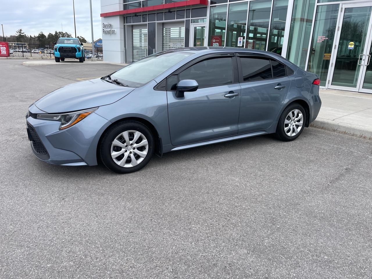 2021 Toyota Corolla LE Photo