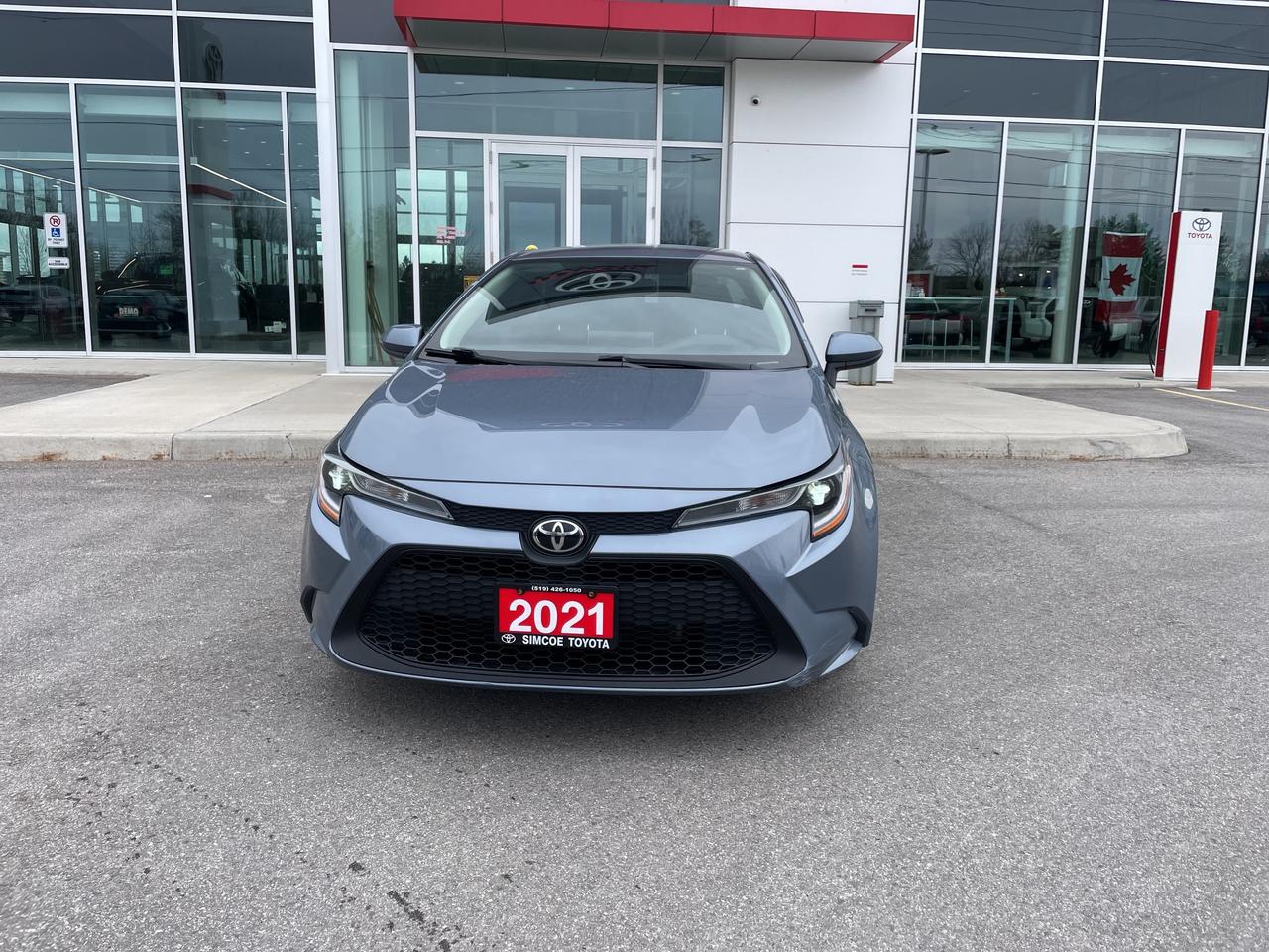 2021 Toyota Corolla LE Photo