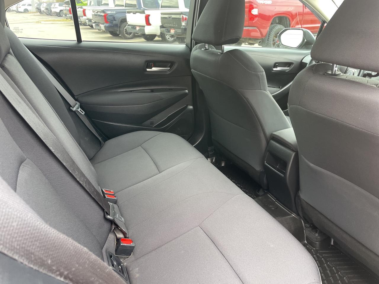 2021 Toyota Corolla LE Photo