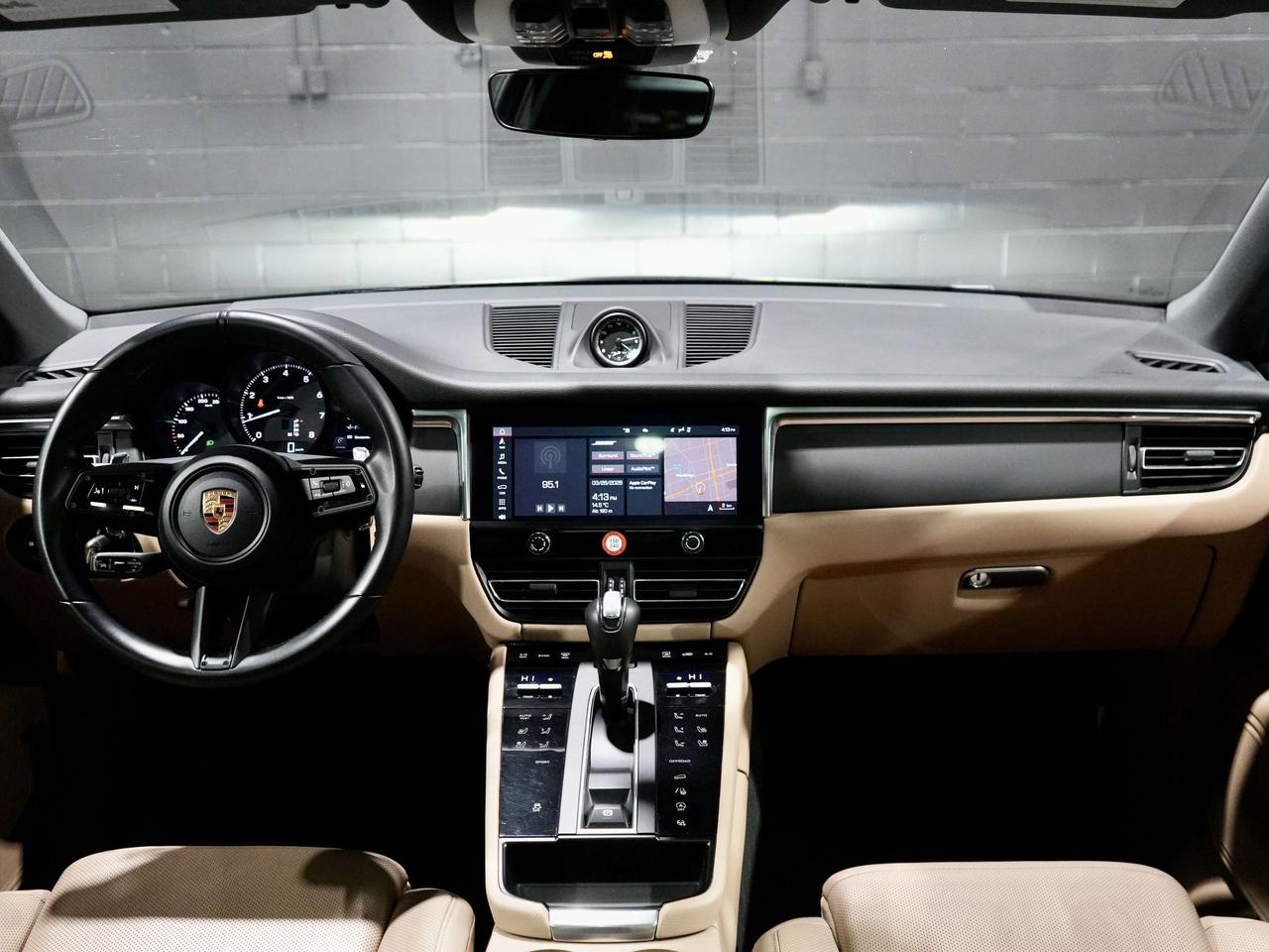 2023 Porsche Macan AWD| DISTRONIC|NO ACCIDENT|PANO|BOSE|CAM Photo