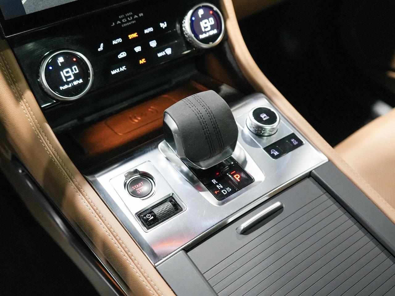 2022 Jaguar F-PACE P250 S Auto| NO ACCIDENT|PANO|MERIDIAN|CARPLAY Photo
