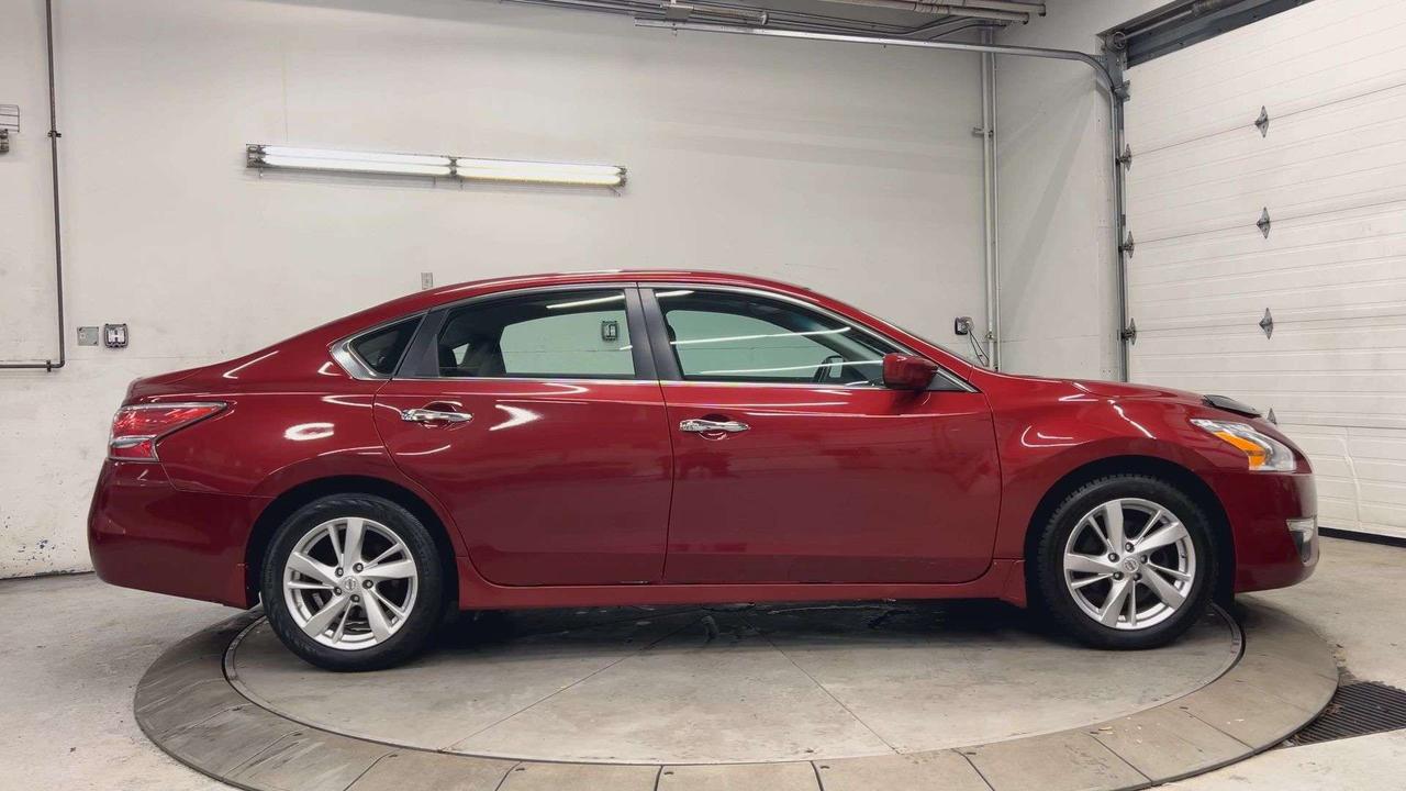 2015 Nissan Altima SV | ONLY 81,000KMS! | SUNROOF |HTD SEATS | ALLOYS Photo5