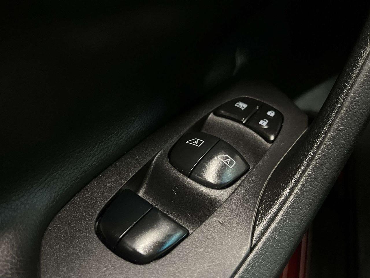 2015 Nissan Altima SV | ONLY 81,000KMS! | SUNROOF |HTD SEATS | ALLOYS Photo
