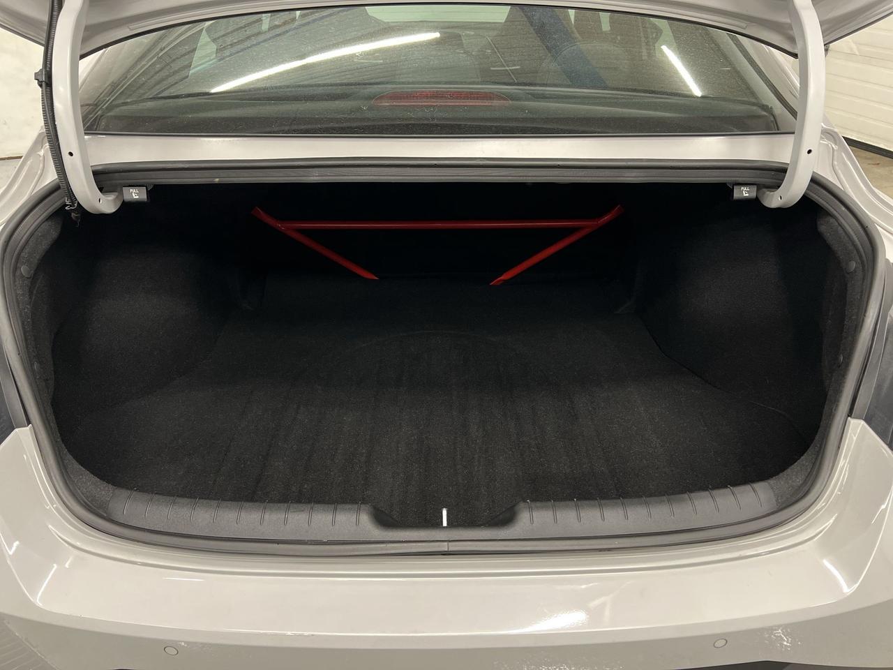 2023 Hyundai Elantra N 6-SPEED | 276HP TURBO | HTD LEATHER | SUNROOF Photo